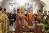 Божественная Литургия в Христорождественском соборе города Алма-Аты