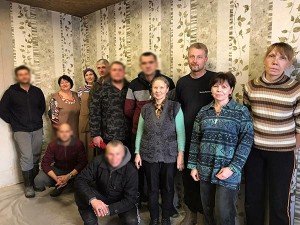 В центре реабилитации зависимых «Спасово», 16 декабря 2019 года, совместными усилиями волонтеров и жителей центра, состоялся очередной субботник.