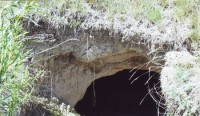 Пещера, где молился свм. Серафим